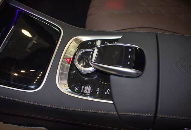 Cận cảnh Mercedes-Maybach S450 2018 - Sedan siêu sang giá 7,219 tỷ đồng